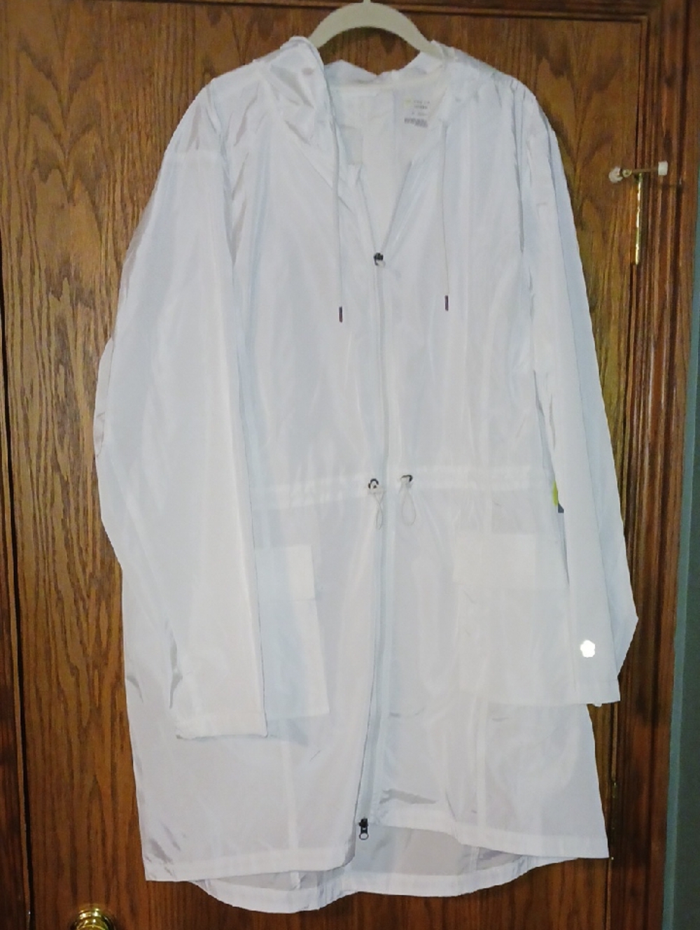 NWT Women's Tek Gear Drytek Wind and Water Resistant Semi Sheer Hooded Jacket